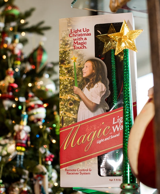 Magic Light Wand: An enchanting remote control for your Christmas tree!